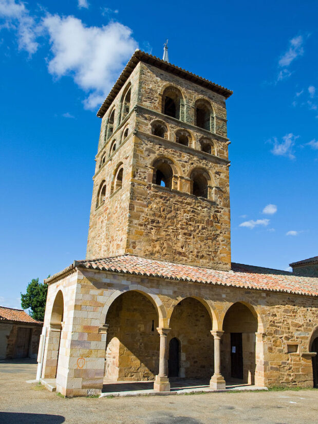 Iglesa parroquial de Santa María, Tábara | Foto: Antramir / CC BY-SA