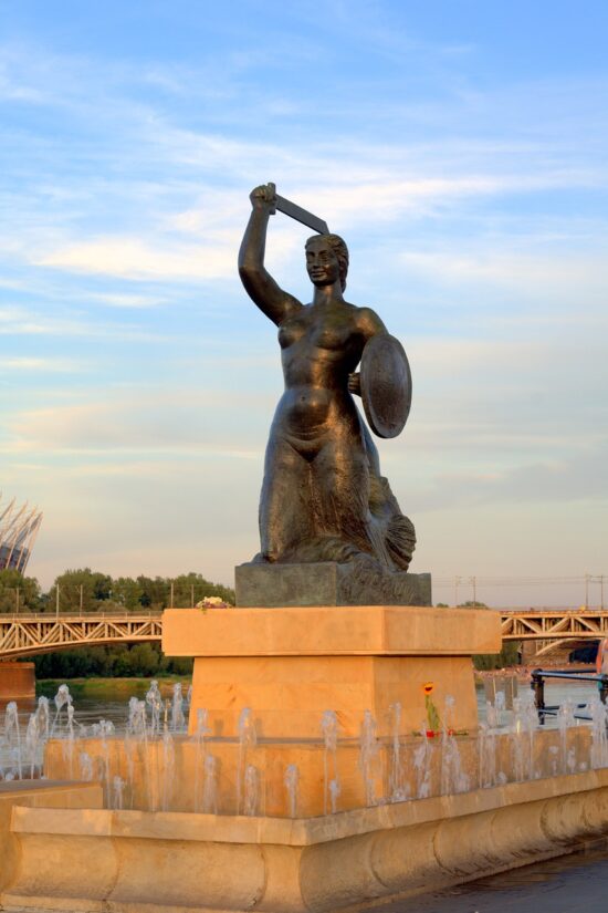 Estatua de la Sirena de Varsovia